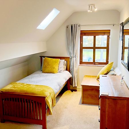 The Pigsty - 3 Bedroom Barn Conversion Coventry Exteriör bild