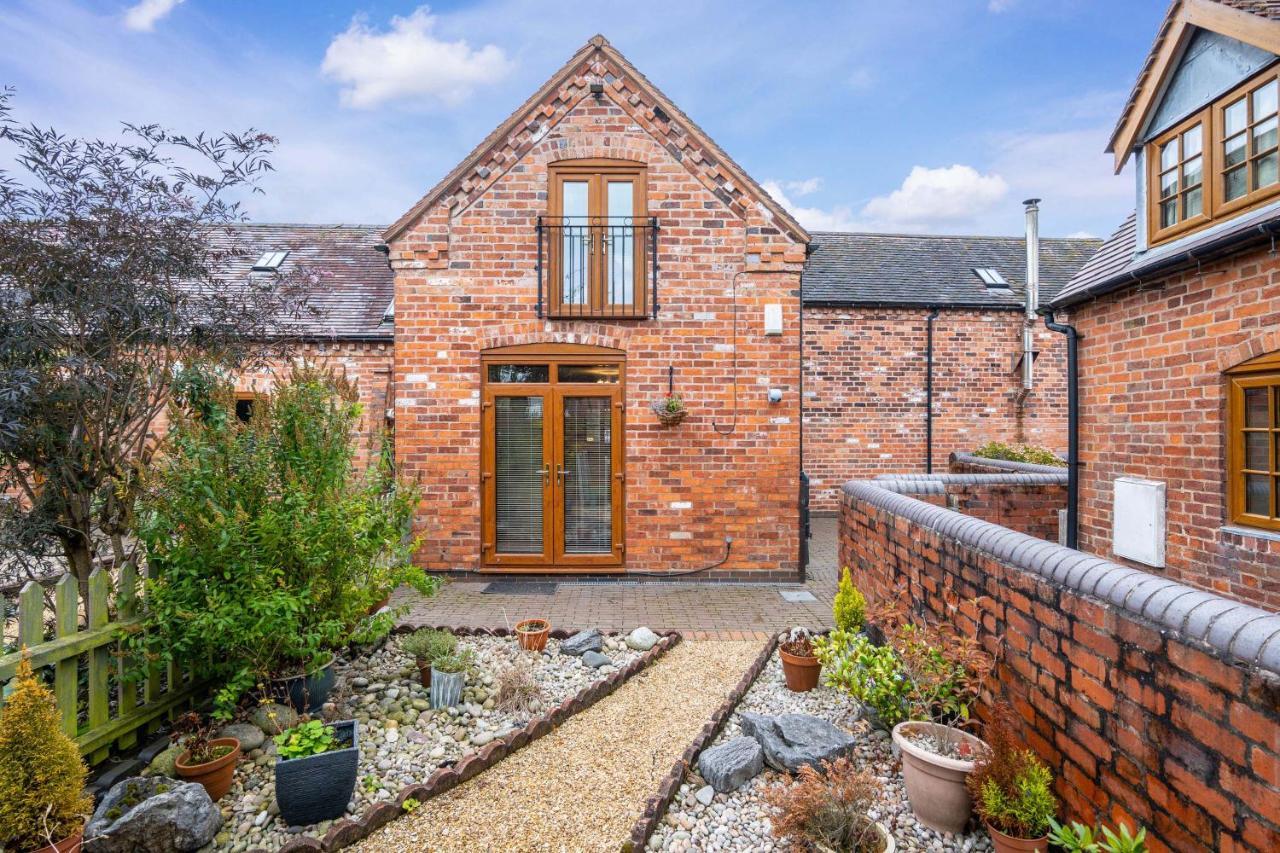 The Pigsty - 3 Bedroom Barn Conversion Coventry Exteriör bild